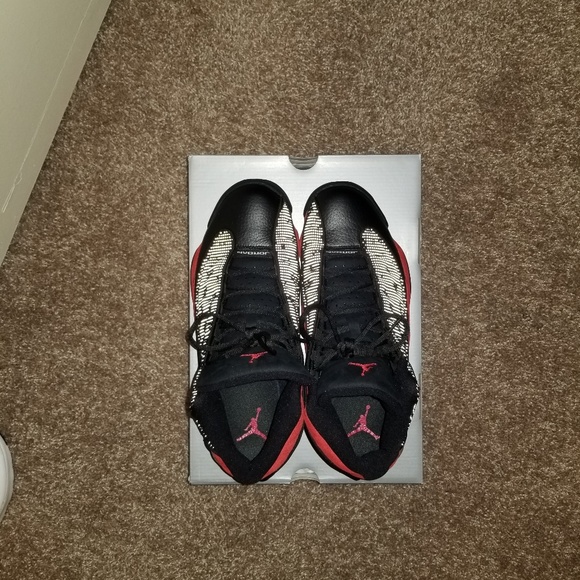 Air Jordan 13 Retro Bred - Picture 4 of 4